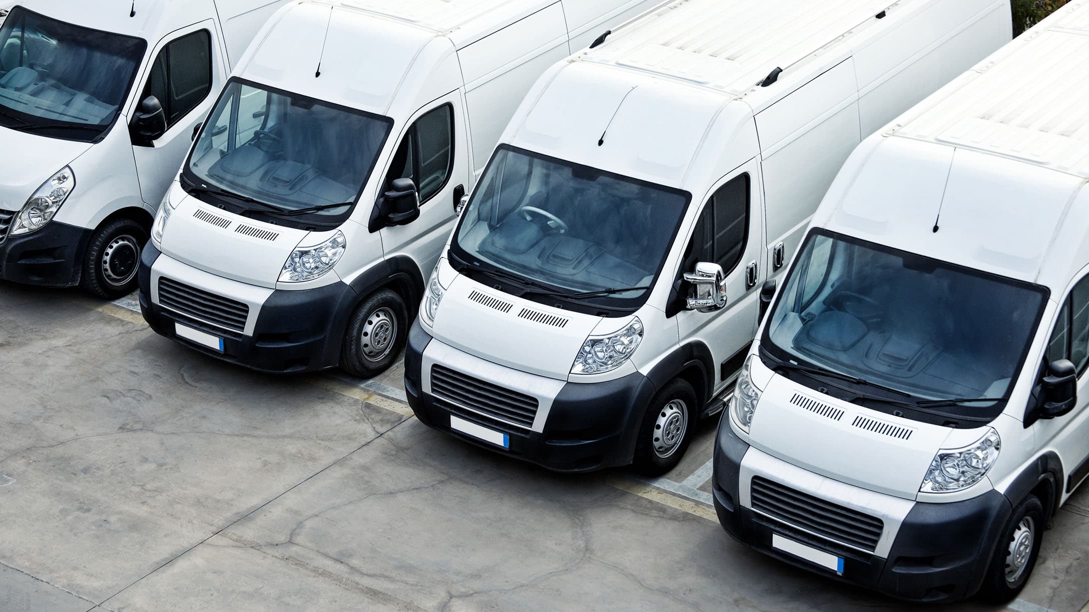 Commercial fleet tracked with GPS and route optimization in Cooriroo fleet management software